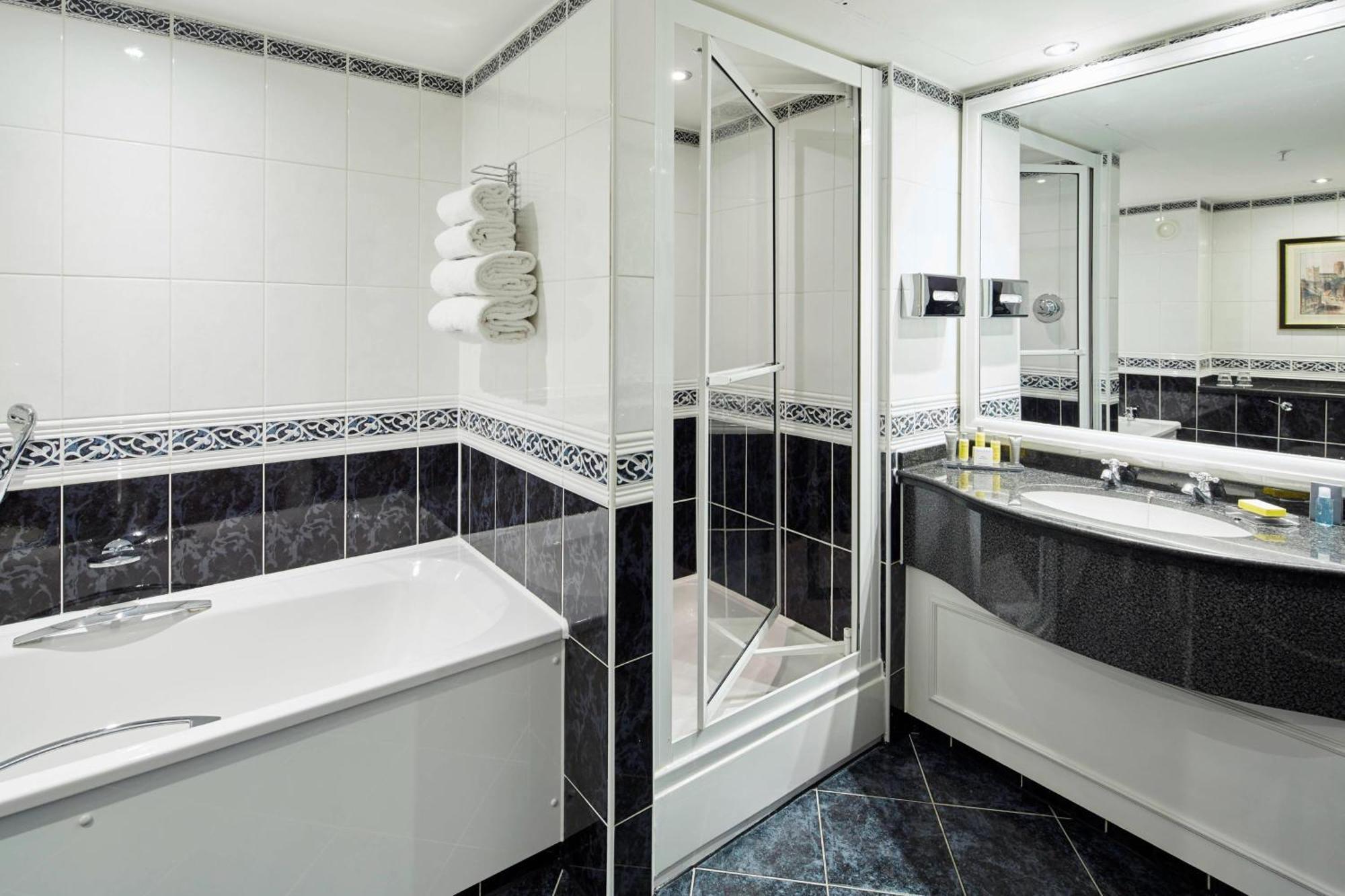 Delta Hotels By Marriott Durham Royal County Екстер'єр фото